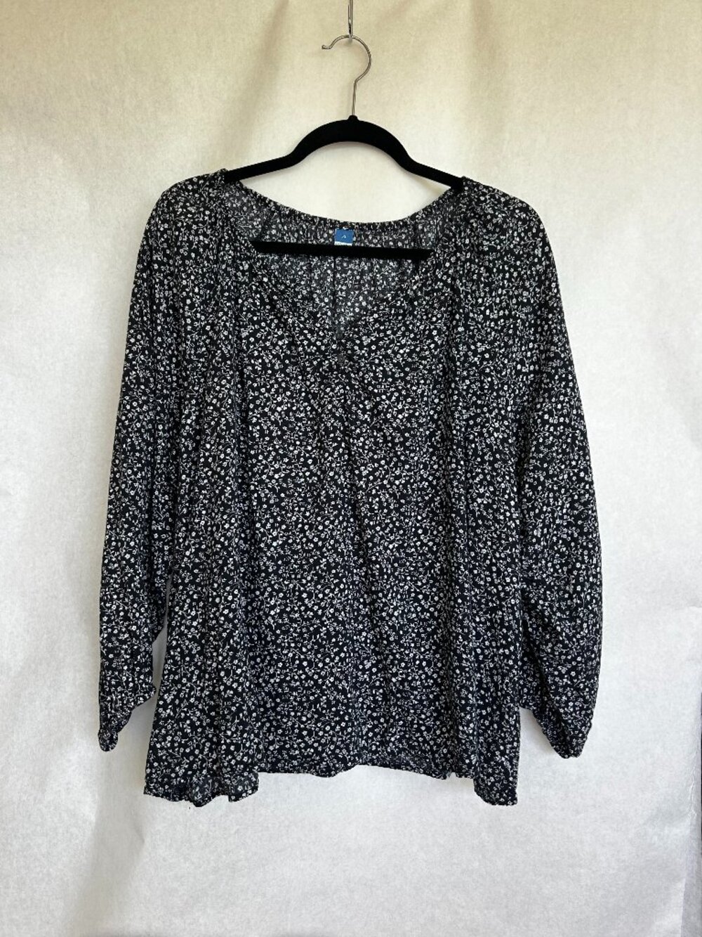Old Navy Ditsy Floral Print Top
